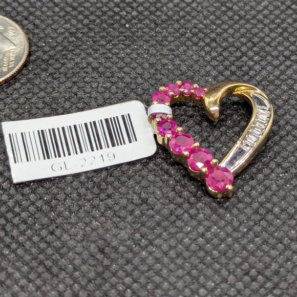 Heart Ruby and 10k Yellow Gold with diamond accents - natural authentic stones - Picture 1 of 7